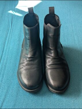 Taos Tender Chelsea Ankle Boots Women’s Size 37 EU 6 - 6.5 US Black Leather